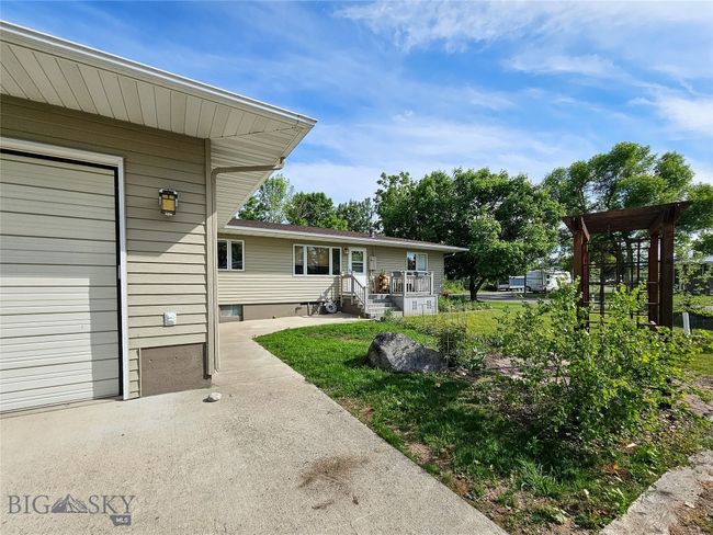 400 E 9 Th Ave, House other with 4 bedrooms, 3 bathrooms and null parking in Big Timber MT | Image 4