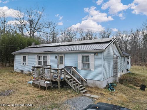 115 Red Squirrel Ct, East Stroudsburg, PA, 18302-8068 | Card Image