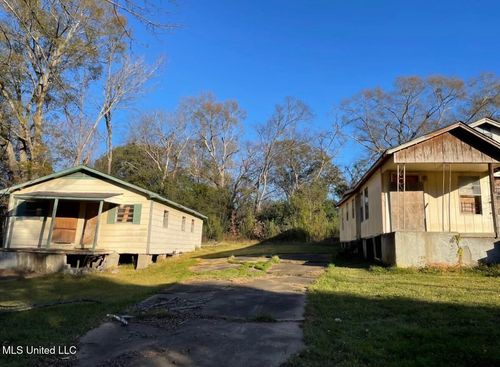 1016-18 Eminence Row, Jackson, MS, 39213 | Card Image