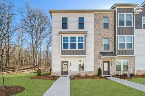200 Wallace St, Fayetteville, GA, 30214-2118 | Card Image