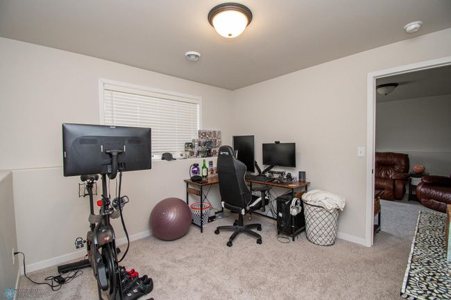 Bedroom 3 - LL | Image 43