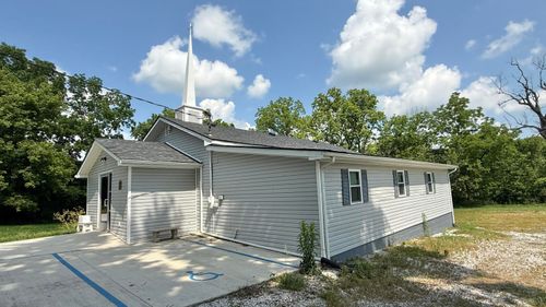 5799 Old Railroad Grade Rd, Paint Lick, KY, 40461-7003 | Card Image