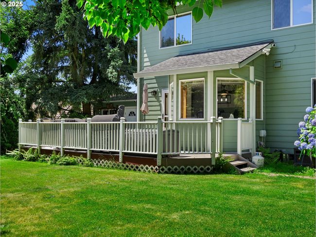 12255 Se Mapleleaf Ct, House other with 4 bedrooms, 3 bathrooms and 2 parking in Clackamas OR | Image 38