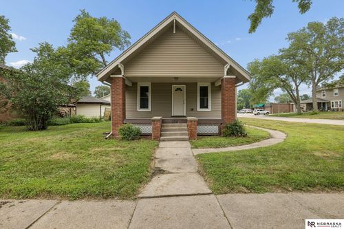 104 South St, Seward, NE, 68434-2537 | Card Image