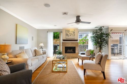 unit-3-1240 24th St, Santa Monica, CA, 90404-1376 | Card Image