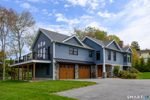 8 E Wharf Rd, Waterford, CT, 06385-2516 | Card Image