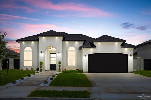 820 N Trinity St, Edinburg, TX, 78541-1419 | Card Image