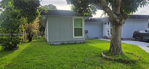 7907 Nw 73rd Ave, Tamarac, FL, 33321-7050 | Card Image