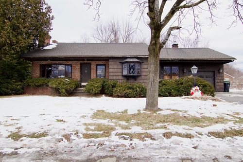 538 Mckinstry Ave, Chicopee, MA, 01020-1117 | Card Image