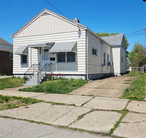 222 E 4th St, Erie, PA, 16507-1520 | Card Image