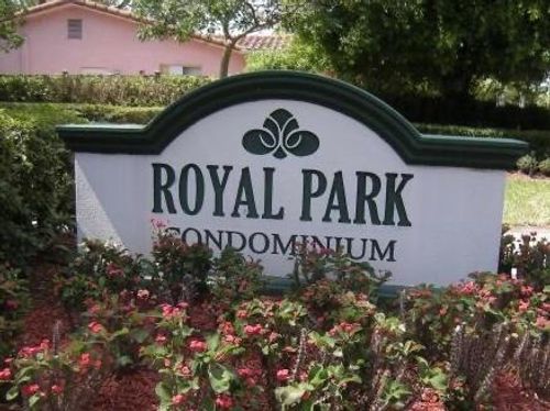 2e-107 Royal Park Dr, Oakland Park, FL, 33309-5837 | Card Image