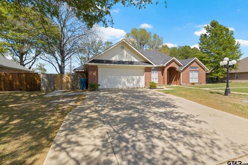 114 Diane Ln, Mount Pleasant, TX, 75455-8400 | Card Image