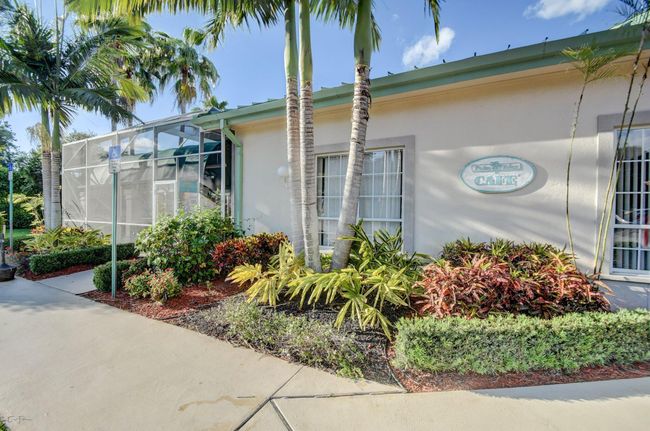 9675 Crescent View Dr N, Condo with 3 bedrooms, 2 bathrooms and null parking in Boynton Beach FL | Image 52