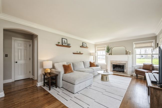412 Grantley Ave, House other with 3 bedrooms, 2 bathrooms and 1 parking in Elmhurst IL | Image 7
