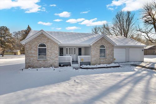 9128 N Linden Rd, Clio, MI, 48420-8524 | Card Image