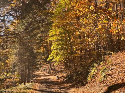 3 Rock N Wood, Belvidere, NJ, 07823-2550 | Card Image