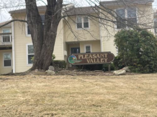 apt-11-8-949 Pleasant Valley Rd, South Windsor, CT, 06074-4234 | Card Image