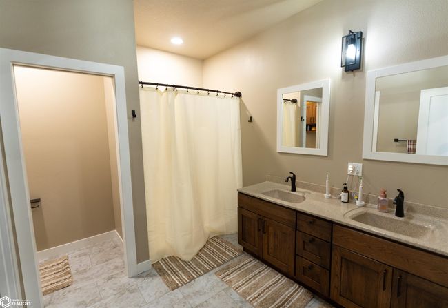 2018 Spaulding Ln, House other with 3 bedrooms, 2 bathrooms and null parking in Grinnell IA | Image 12