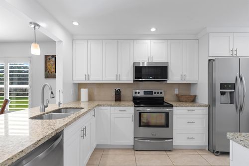 apt-215-2700 Fiore Way, Delray Beach, FL, 33445-4550 | Card Image