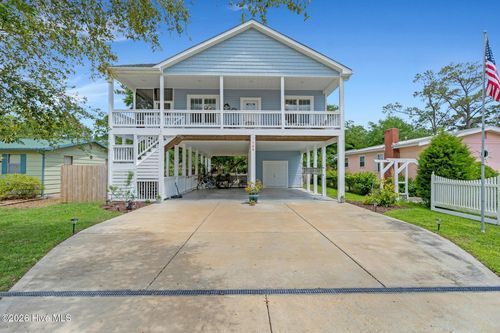 144 Nw 7th St, Oak Island, NC, 28465-7005 | Card Image