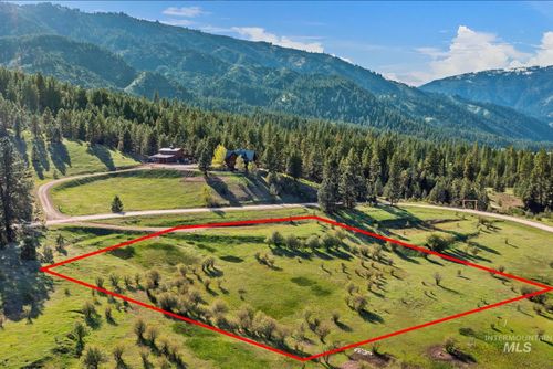 48 Crosstimber Loop, Garden Valley, ID, 83622-1075 | Card Image