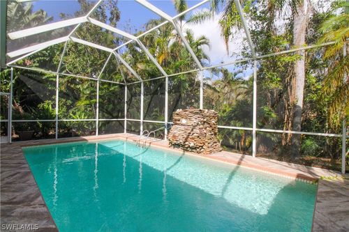 627 Soliel Dr, NAPLES, FL, 34110-1700 | Card Image