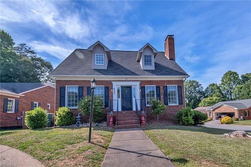 4301 Hampton Club Ct, Winston-Salem, NC, 27104-3665 | Card Image