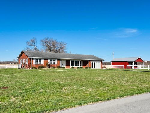 304 Highway 3525, Russell Springs, KY, 42642-8946 | Card Image