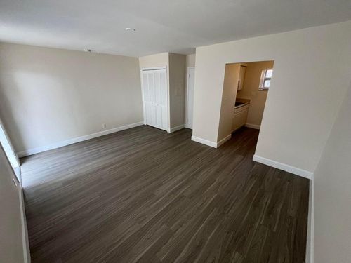 8-1150 W Blue Heron Blvd, Riviera Beach, FL, 33404-4249 | Card Image