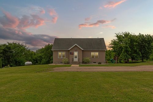 28145 390th St, Le Sueur, MN, 56058-4146 | Card Image