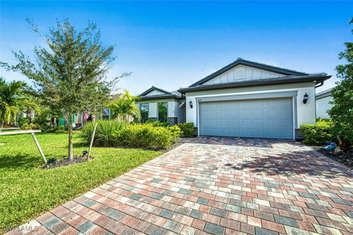 3692 E Hampton Circle, ALVA, FL, 33920 | Card Image