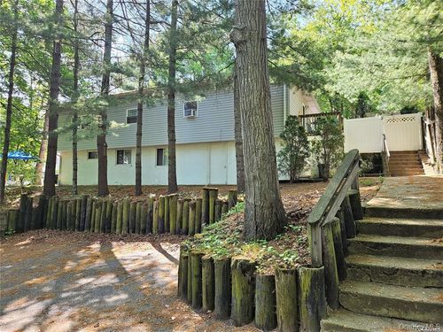 57 Aloma Rd, Rocky Point, NY, 11778-9593 | Card Image