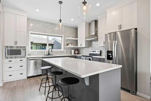 42 Wolf Creek Manor Se, Calgary, AB, T2X3Z8 | Card Image
