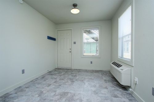 4-505 E 32nd St, Houston, TX, 77018-7709 | Card Image