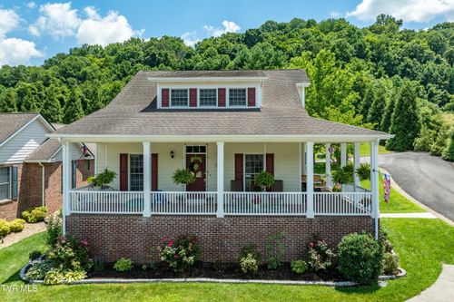 12616 Chesterfield Ln, Bristol, VA, 24202-3583 | Card Image