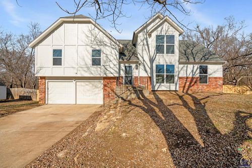 3104 Se Pisces Ave, Topeka, KS, 66605-1830 | Card Image