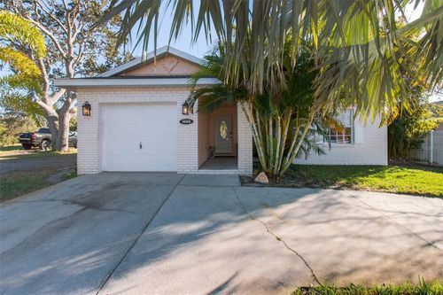 1688 Taylor Lake Cir, LARGO, FL, 33778-1001 | Card Image