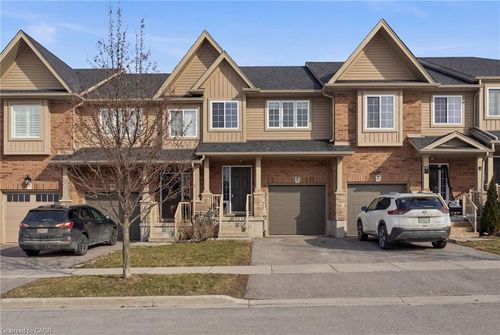 955 Zeller Cres, Kitchener, ON, N2A0C9 | Card Image