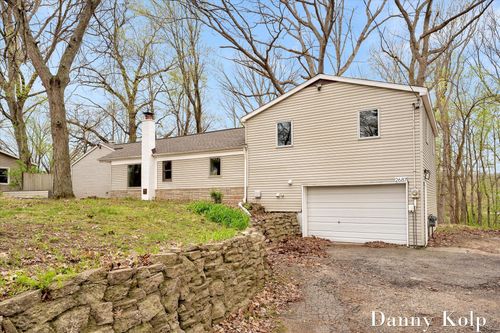 2687 Dunnigan Ave, Grand Rapids, MI, 49525-9624 | Card Image