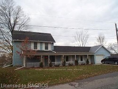 3 Ann St W, Teeswater, ON, N0G2S0 | Card Image