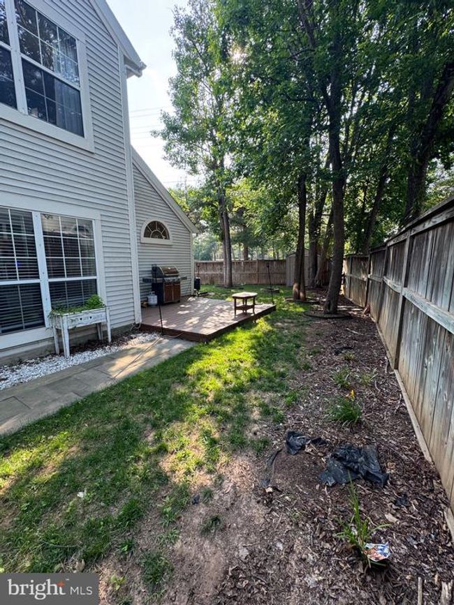 6215 Stonepath Cir, Townhouse with 2 bedrooms, 2 bathrooms and null parking in CENTREVILLE VA | Image 22