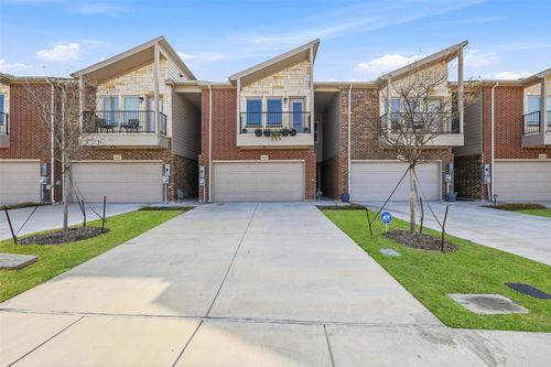 5653 Woodlands Dr, The Colony, TX, 75056-5153 | Card Image