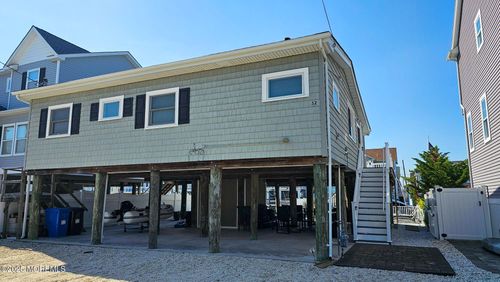 52 Nancy Dr, MANAHAWKIN, NJ, 08050-5320 | Card Image