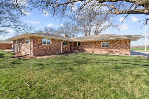 202 S Cherry St, Lindsborg, KS, 67456 | Card Image