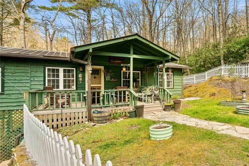 97 Archer Dr, Cullowhee, NC, 28723-8864 | Card Image