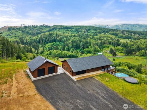 484 Salmon Creek Rd, Mossyrock, WA, 98564-9624 | Card Image