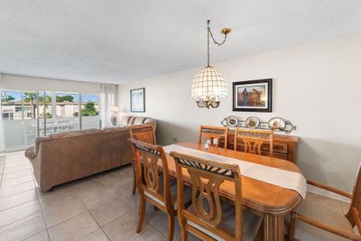 102 - 504 Davis Road, Condo with 2 bedrooms, 2 bathrooms and null parking in Palm Springs FL | Image 3