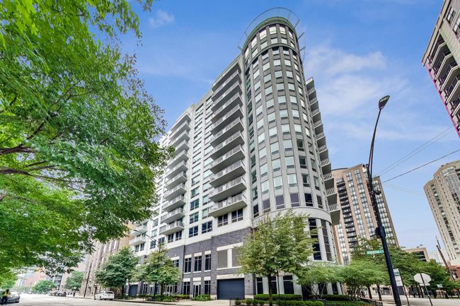 421 W Huron Located in quiet pocket of River North | Image 1