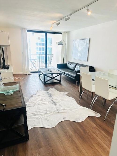 apt-415-2625 Collins Ave, Miami Beach, FL, 33140-4748 | Card Image