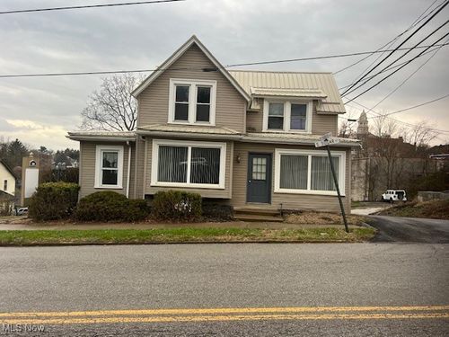 104 S Sugar St, Saint Clairsville, OH, 43950-1522 | Card Image